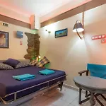 Nest Apartment *